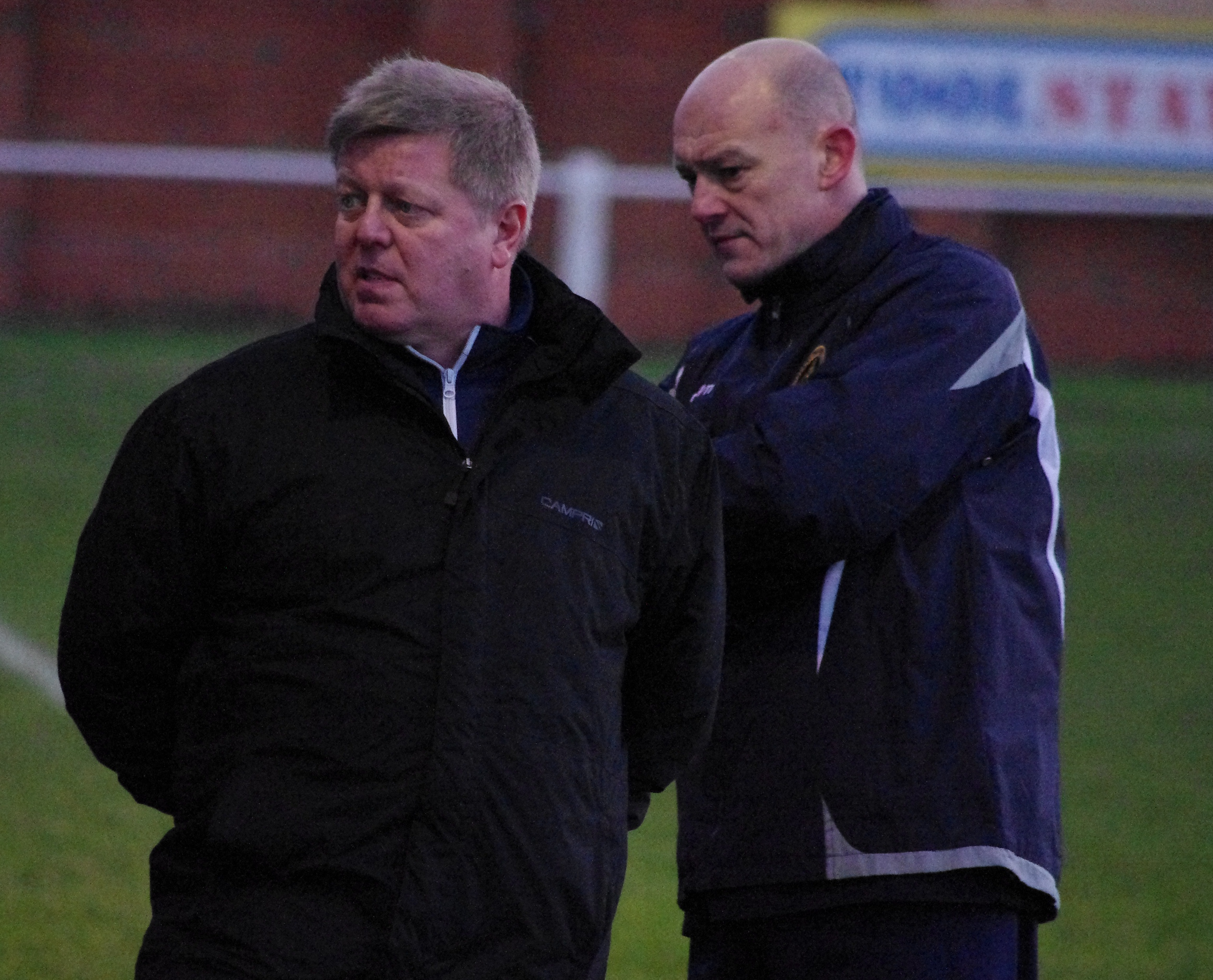 Rob Hunter (left) and his assistant Mark Smitheringale (right) resigned from Glasshoughton Welfare on Saturday