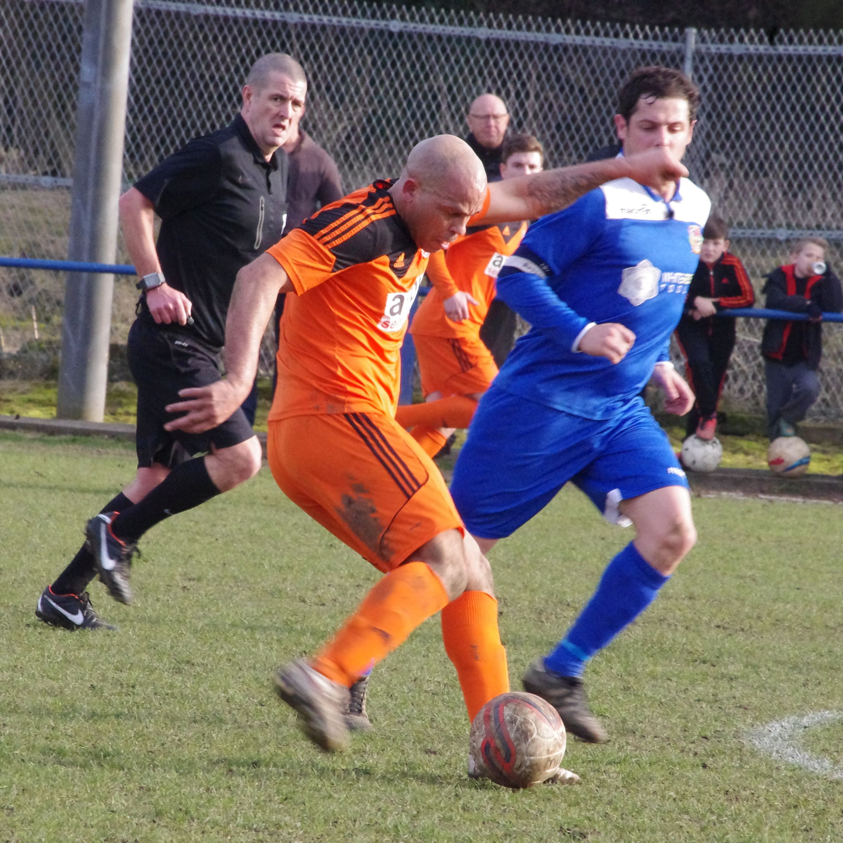 Former Huddersfield Town player Simon Baldry has come out of retirement and made his debut for Shaw Lane at Pontefract