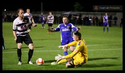 Nathan Cartman is unable to win the ball. Photo: Caught Light Photography