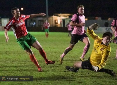 Rob Youhill leaves nothing to chance and smashes the ball home. Photo: Caught Light Photography 