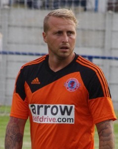 Lee Morris scored five times in Shaw Lane Aquaforce's 11-0 annihilation of Maltby Main