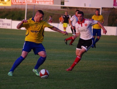 Martyn Scully clears his lines 