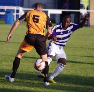 Hemsworth's Enos Huly tackles Josh Wright