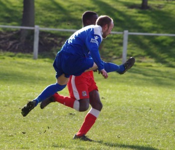 Del Pollock equalises for Glasshoughton