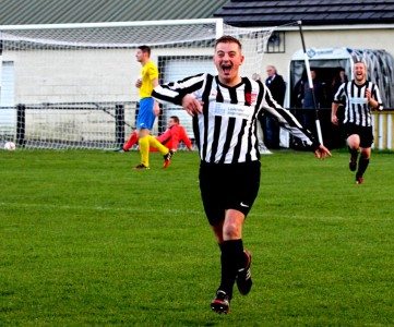 Steven Kenworthy got Penistone's second equaliser at Dronfield. Picture: Ian Revitt