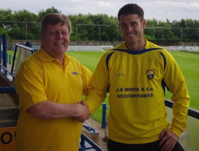 New Garforth Town midfielder Nathan Dwyer with Rob Hunter