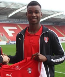 Kuba Muskwe (pictured) has joined Frickley on loan for a month