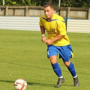 Left-sided player Tim Robertson has joined Selby Town