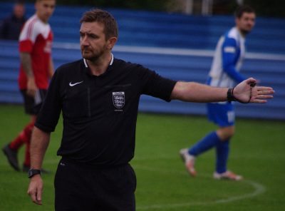 Referee Neil Munday